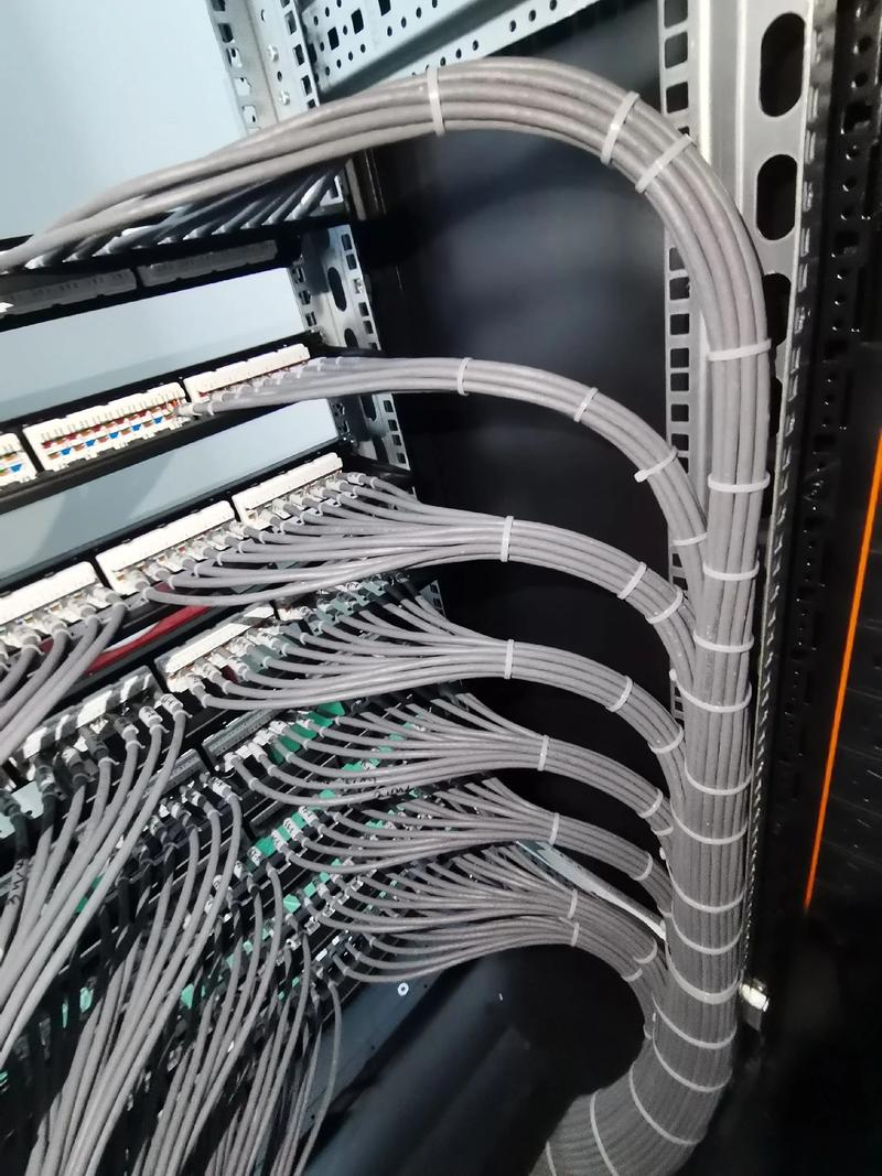 机房建设选购指南:打造高效稳定的数据中心环境